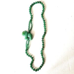 Vintage Beaded Elephant Necklace Green